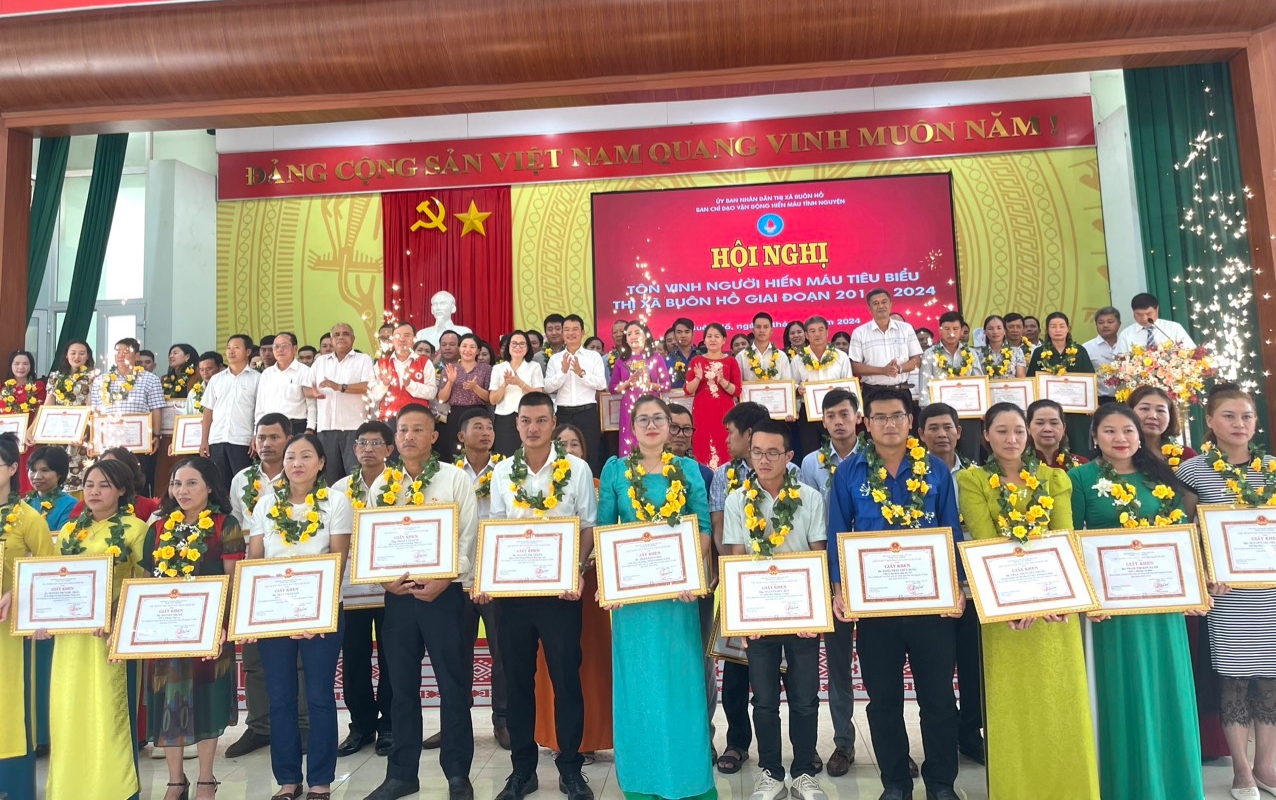 Thị xã Buôn Hồ tôn vinh 105 cá nhân hiến máu tiêu biểu giai đoạn 2014-2024